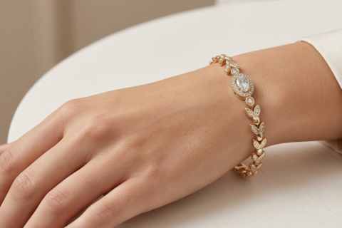 Elegant Leaf Crystal Bracelet